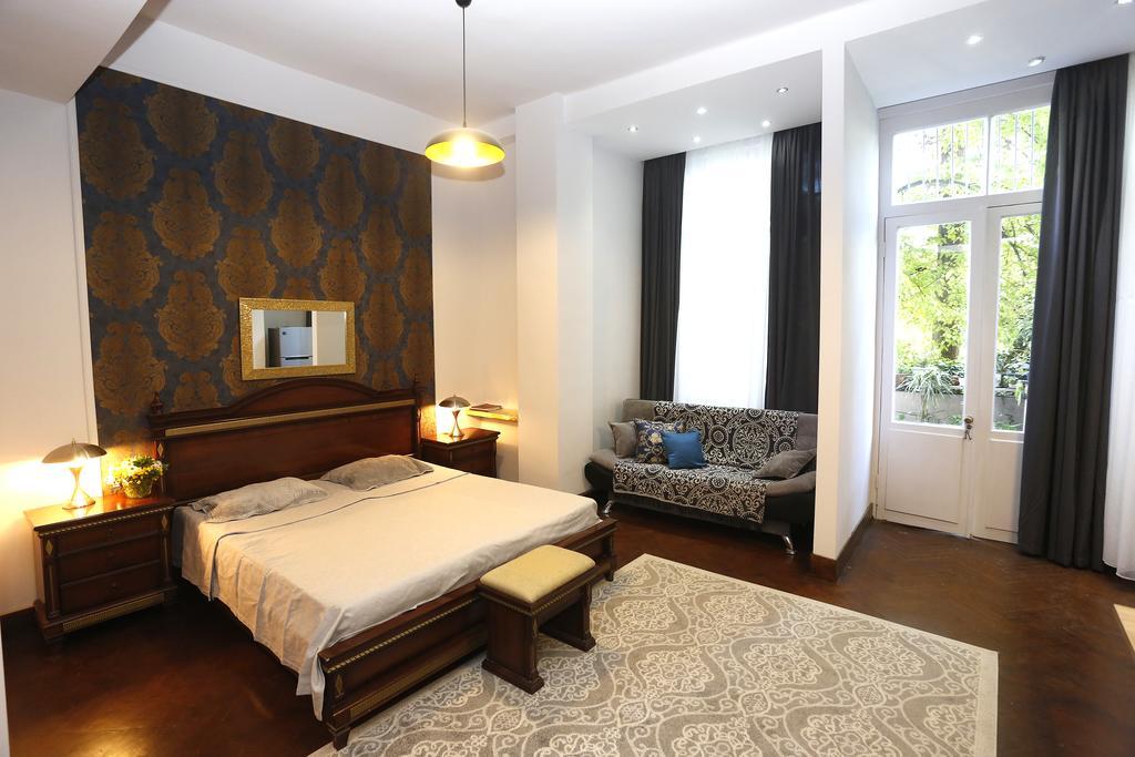 Apartments On Nikoladze 5 Tbiliszi Kültér fotó