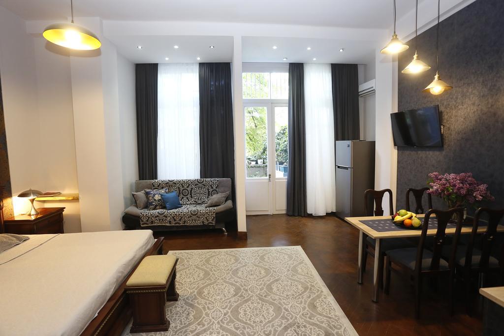 Apartments On Nikoladze 5 Tbiliszi Kültér fotó